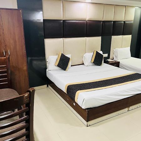 Hotel Asian Plaza Delhi Airport Yeni Delhi Dış mekan fotoğraf