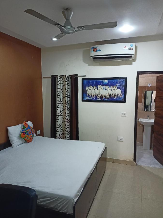 Hotel Asian Plaza Delhi Airport Yeni Delhi Dış mekan fotoğraf