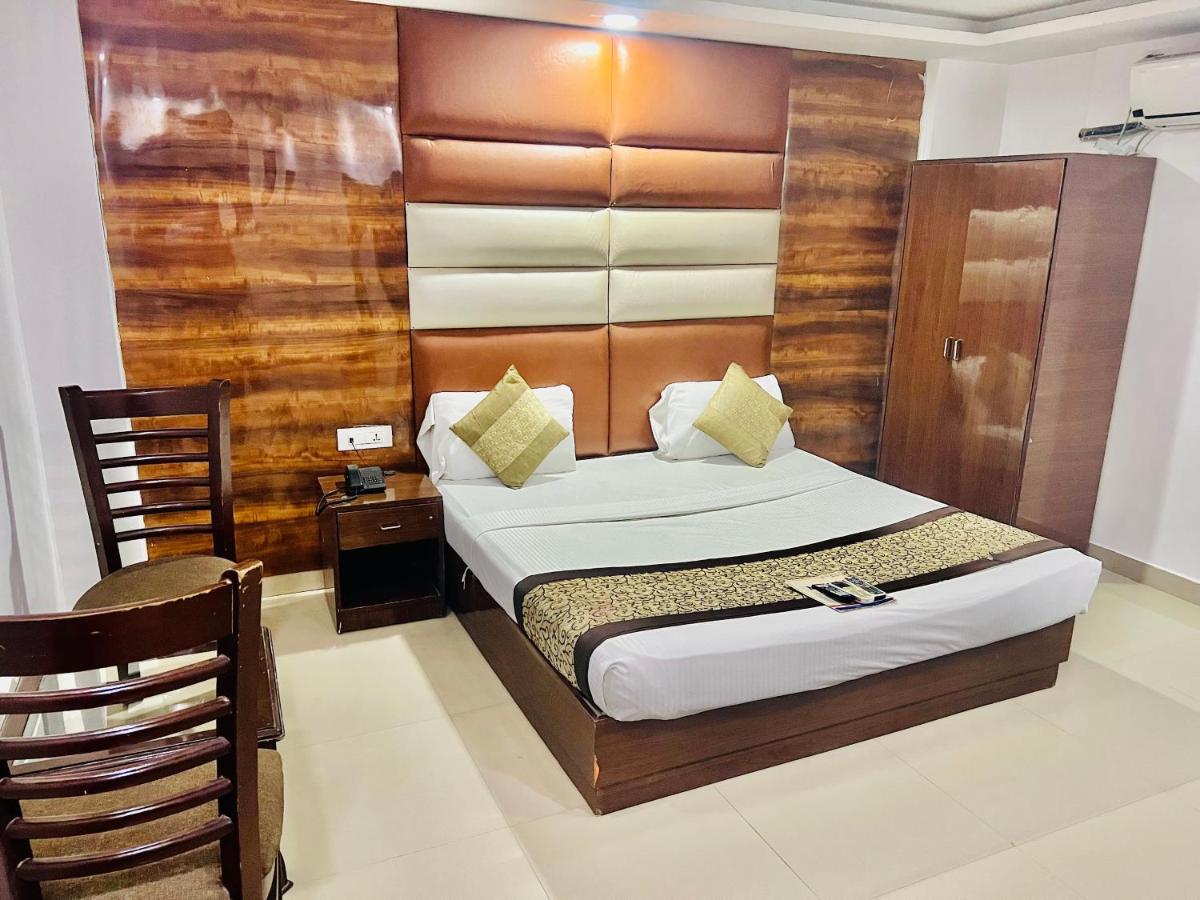 Hotel Asian Plaza Delhi Airport Yeni Delhi Dış mekan fotoğraf