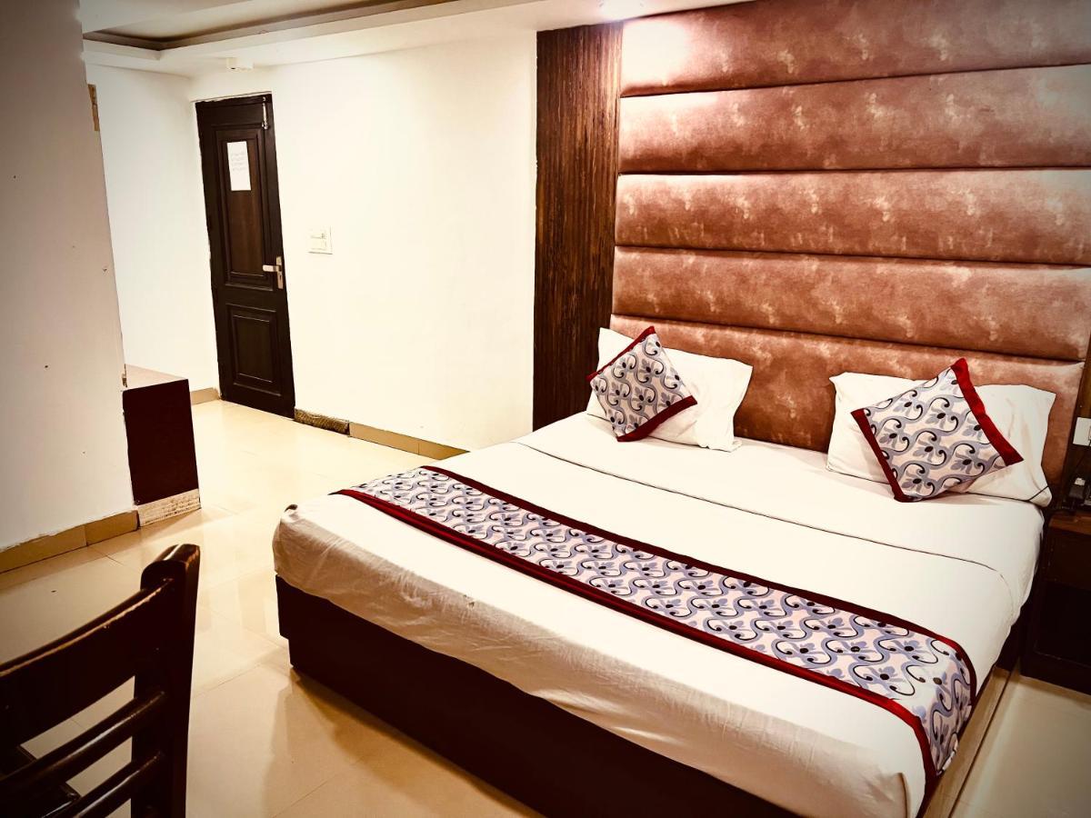 Hotel Asian Plaza Delhi Airport Yeni Delhi Dış mekan fotoğraf